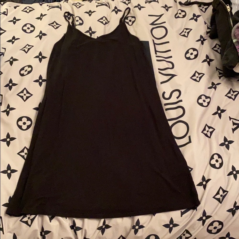 LITTLE BLACK DRESS